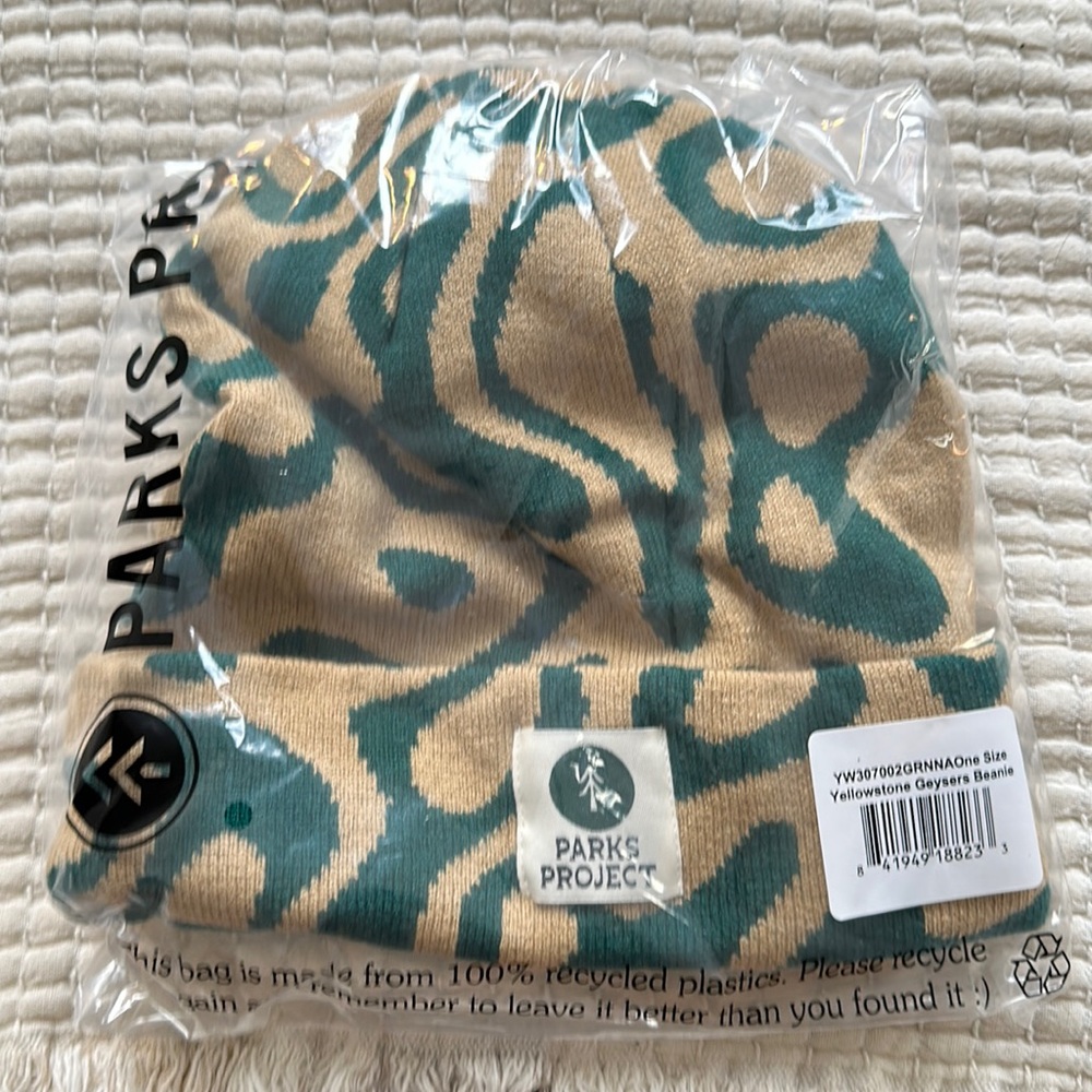 Parks Project Yellowstone Geysers Beanie, One Size, brand new with open bag